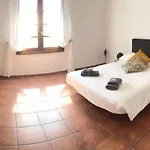 El Meridiano Nocleg ze śniadaniem